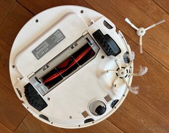 Robotický vysavač Roborock S6 + vytírání , je zachovalý - 3
