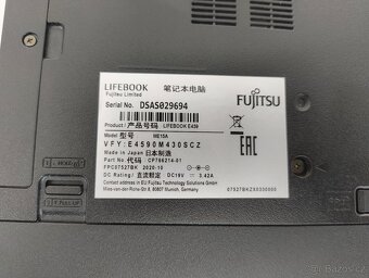 Fujitsu Lifebook E558 - 3