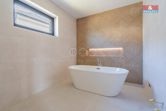 Prodej rodinného domu, 216 m², Frymburk, pozemek 1018 m² - 3