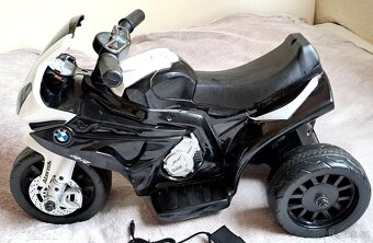 Dětská elektrická motorka BMW S 1000 RR - 3