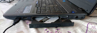 Acer Aspire s SSD diskem - 3