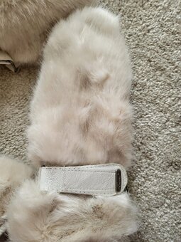 Ušanka a rukavice značky BARTS - 3