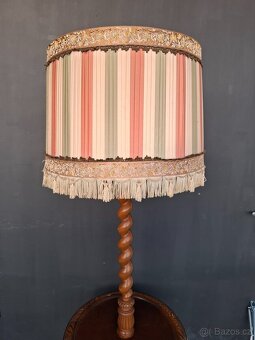 Starožitná lampa se stolkem - 3