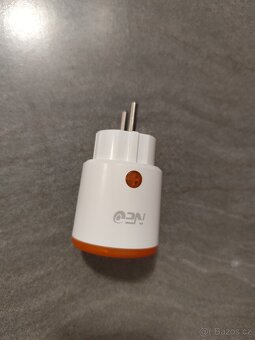 Chytra zásuvka 230v - 3