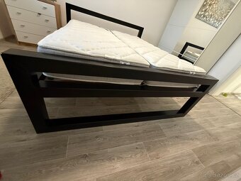 Kovová masivní postel 160x200 - 3