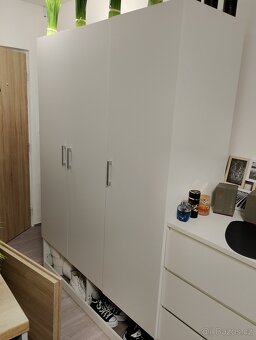 Skříně - 3