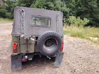 UAZ 469 BI - 3