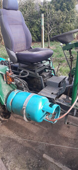 TRAKTUREK DOMACÍ VYROBY - 3