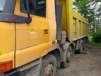 Tatra 815 sklápěč 8x8 - 3