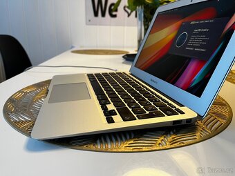 Macbook Air 11’ 256 SSD 8gb RAM - 3
