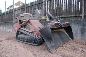 Zemní práce mininakladačem Ditch Witch v Karlových Varech - 3