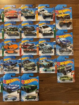Hotwheels autíčka - 3
