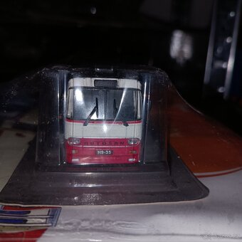 Prodám 5ks kovových modelů autobusů 1:72 - 3