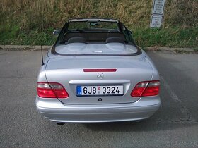 CLK 208 cabrio 200K, manuál r.v. 2002, najeto 196tis, kabrio - 3