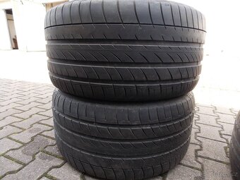 2-rozměrná sada letních pneu BMW 275/40 R20 + 315/35 R20 - 3