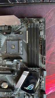 ASUS ROG STRIX B350-F GAMING - 3