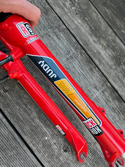 Odpružená vidlice Rock Shox Judy XC MTB retro - 3