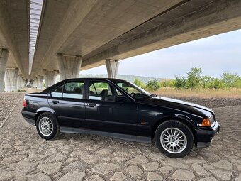 BMW E36 318i - 3