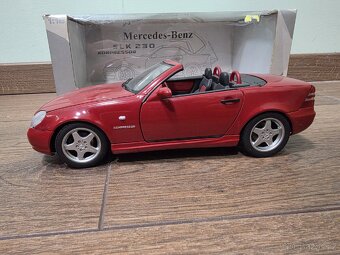 Mercedes Benz SLK Model 1:18 - 3