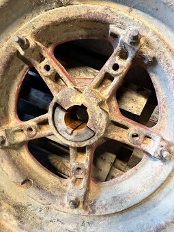 Kola Zetor 25 N/A - 3