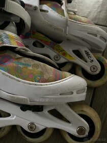 Rostoucí dívčí kolečkové brusle vel. 32 - 35 - 3