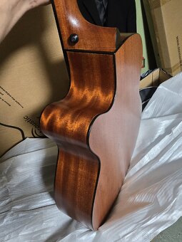 Mini Jumbo,akustická kytara DONNER DAJ 110c - 3