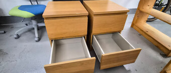 Noční stolek Malm Ikea - 3