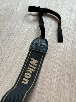 Popruh na foťák Nikon - 3