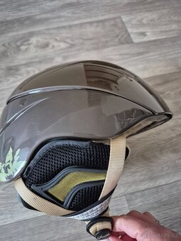 Lyzarska prilba Smith - 3