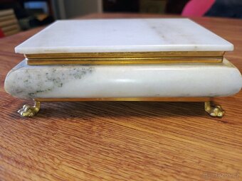 Nádherná mramor. šperkovnice - 3