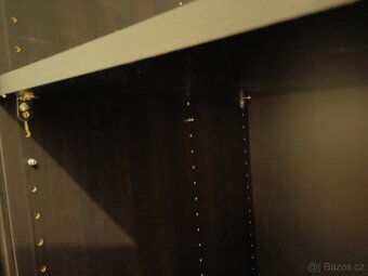 Šatní skříň IKEA Pax s posuvnými dveřmi - 3