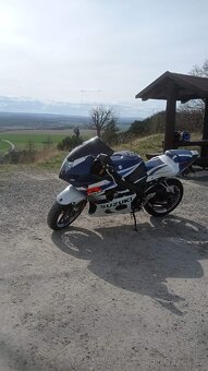 Gsxr 1000 K4 - 3