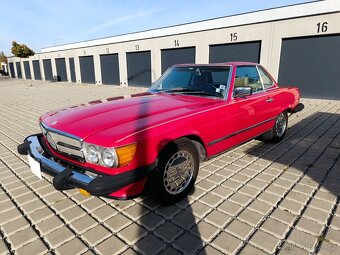 Mercedes-Benz 560 SL - 3