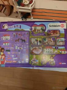 Schleich Velký dům se stájí a příslušenstvím - 3