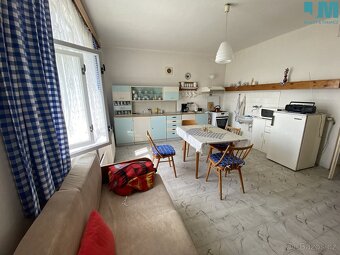 Prodej rodinné domu 172 m2, zahrada 1037 m2 - Tábor - Měšice - 3