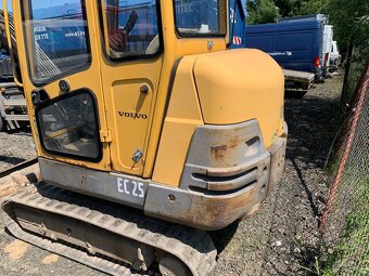 VOLVO EC25 - 3
