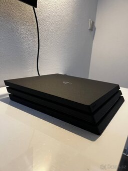 PlayStation 4 PRO - 1TB - 3
