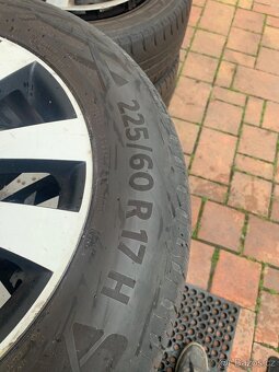 Alu R17 5x112 7.0J17H2 Et 54 Continental 225/60R17 - 3