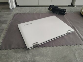 Lenovo Yoga 300-11IBR - 3