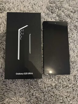 Samsung Galaxy S25 Ultra (1 TB) – plně funkční, drobné známk - 3