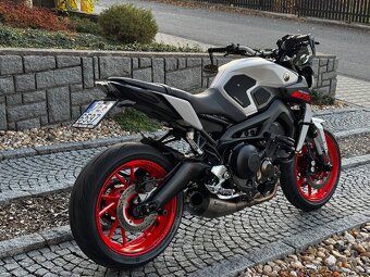 Yamaha MT-09 - 3