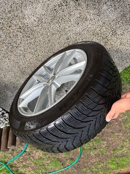 Sada zimních pneumatik 255/55R18 + alu disky 8Jx18 ET48 - 3
