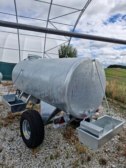 Mobilní nádrž na vodu 4000L - 3