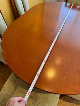 Rozkládací dýhovaný jídelní stůl, 136(214)x95 + 6x židle - 3