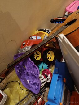 Soubor hracek, sleva možná - 3