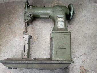 Prodám průmyslový šicí stroj - 3