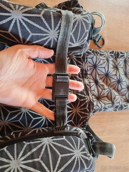 Ergonomické nosítko Moisha Grow - 3