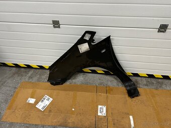 Opel corsa D pravý blatník NOVÝ  - 3