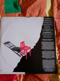 LP Toto - Isolation - 3