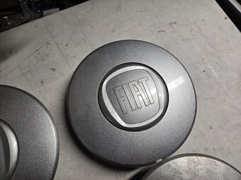 Originál poklice Fiat Peugeot - 3